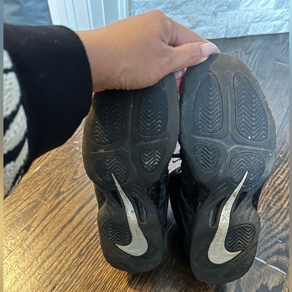 NIKE Air Foamposite Little Posite. Gently used. Size 4.5. - Picture 2 of 4